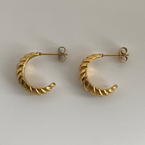 BELLA TWIST EARRINGS